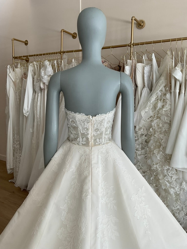 Carolina Herrera - Pandora (12)