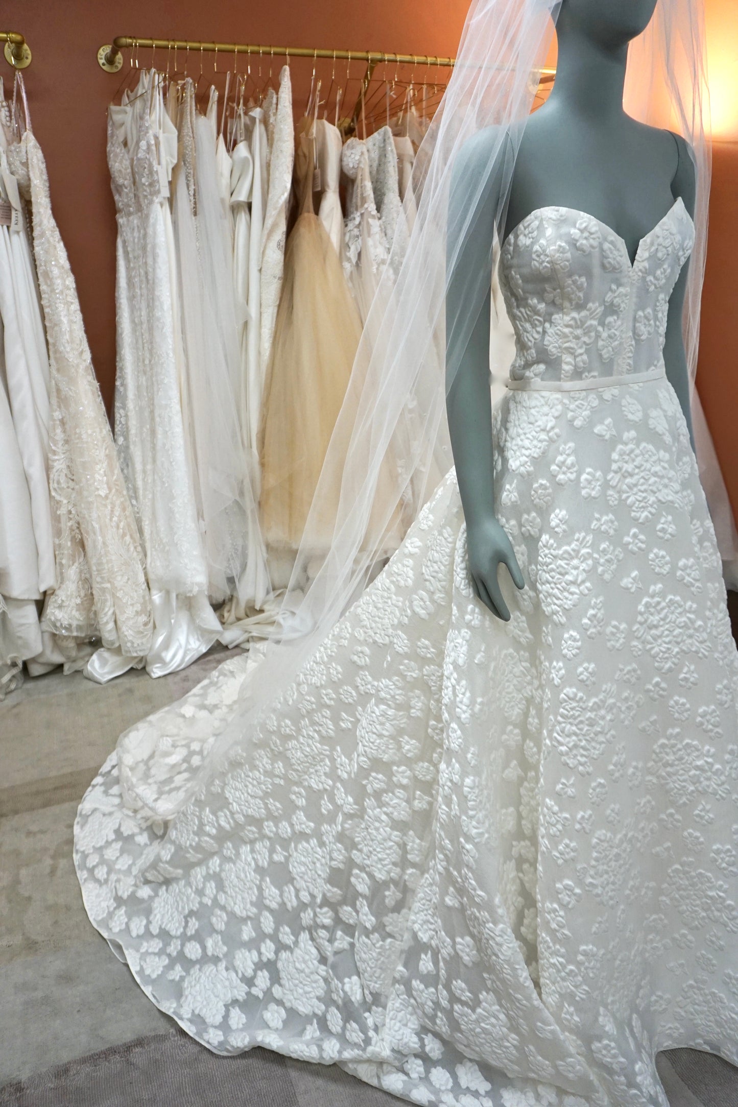 Amsale - Devon w/ veil