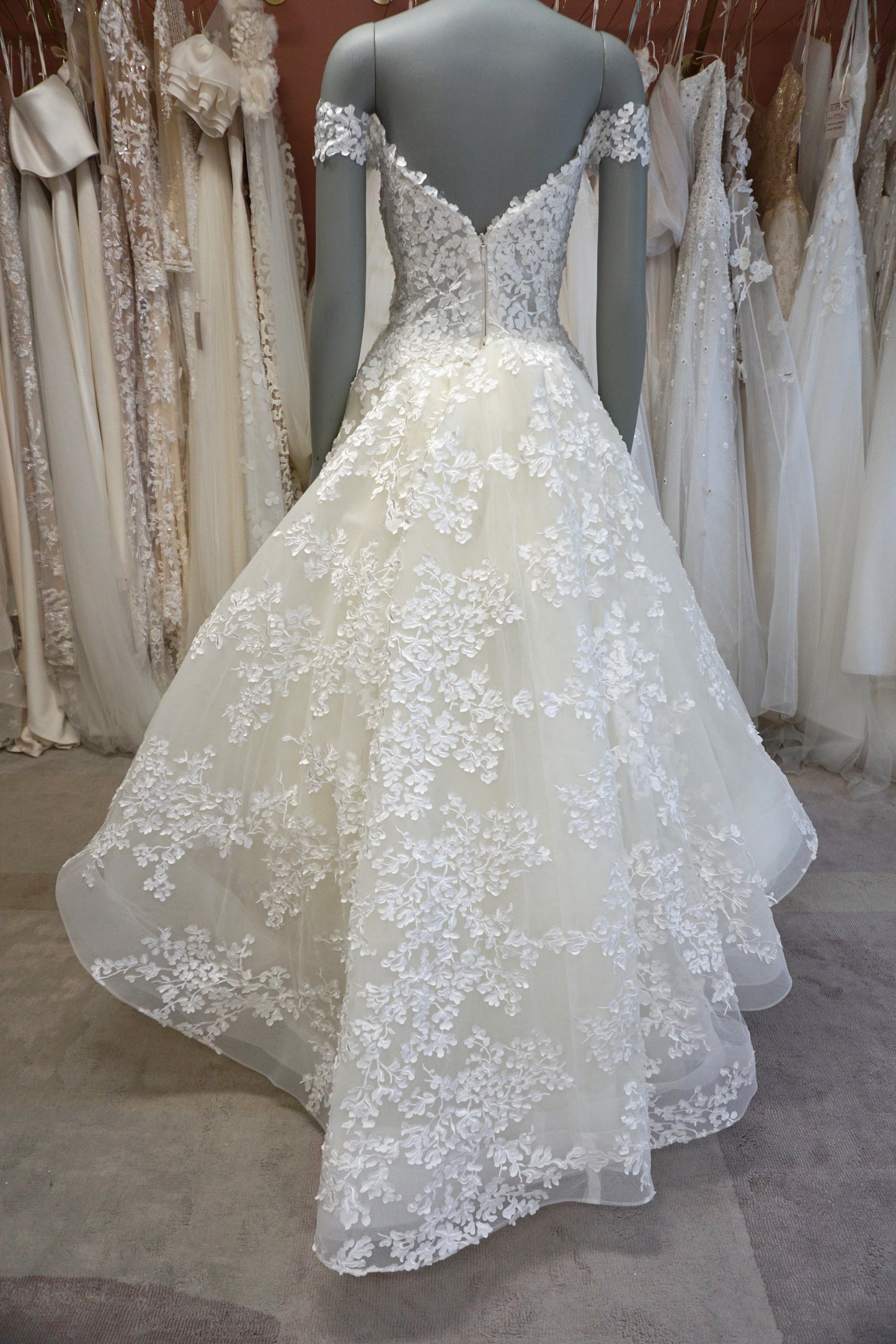 Lazaro - Vienna