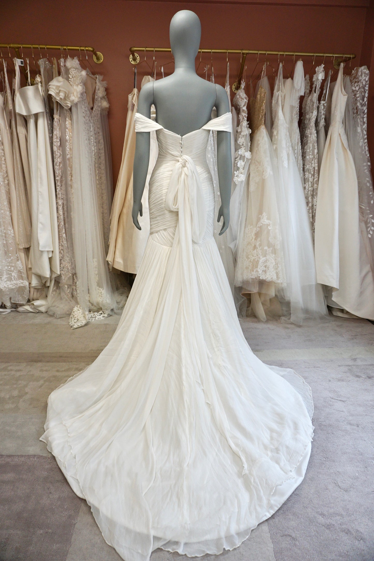 Anne Barge - AB 990