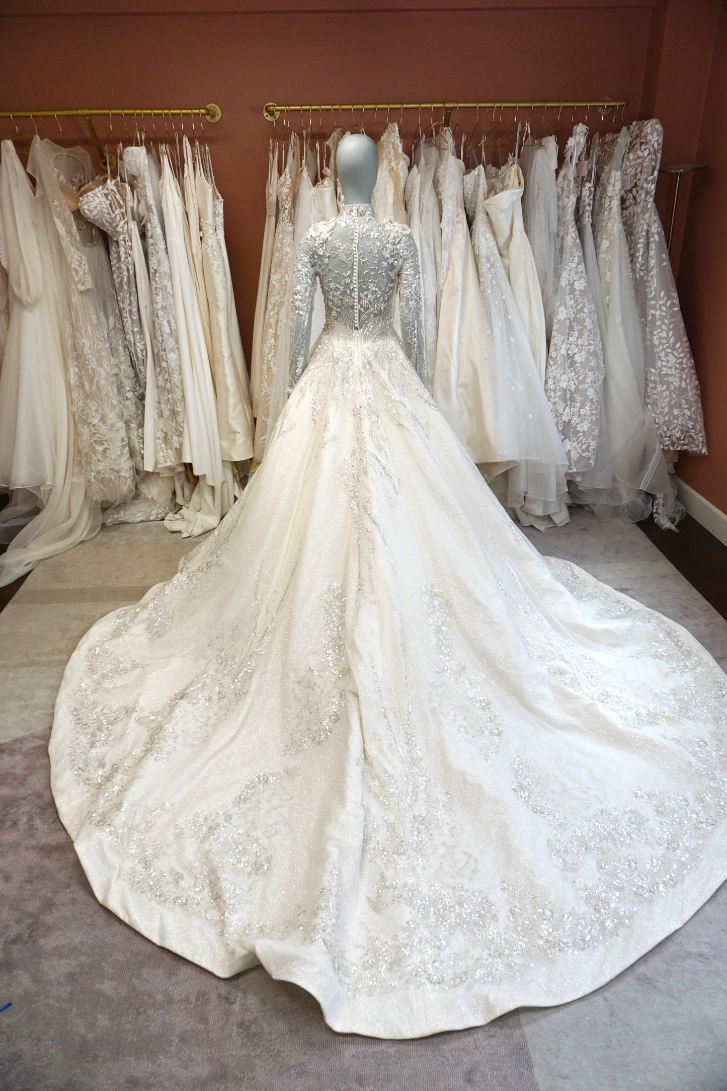 Mila'si - Champagne/Silver Ballgown