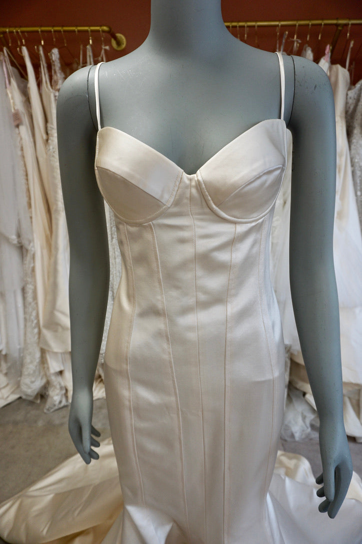 Lucy DeCastenou - Silk Satin Fit & Flare