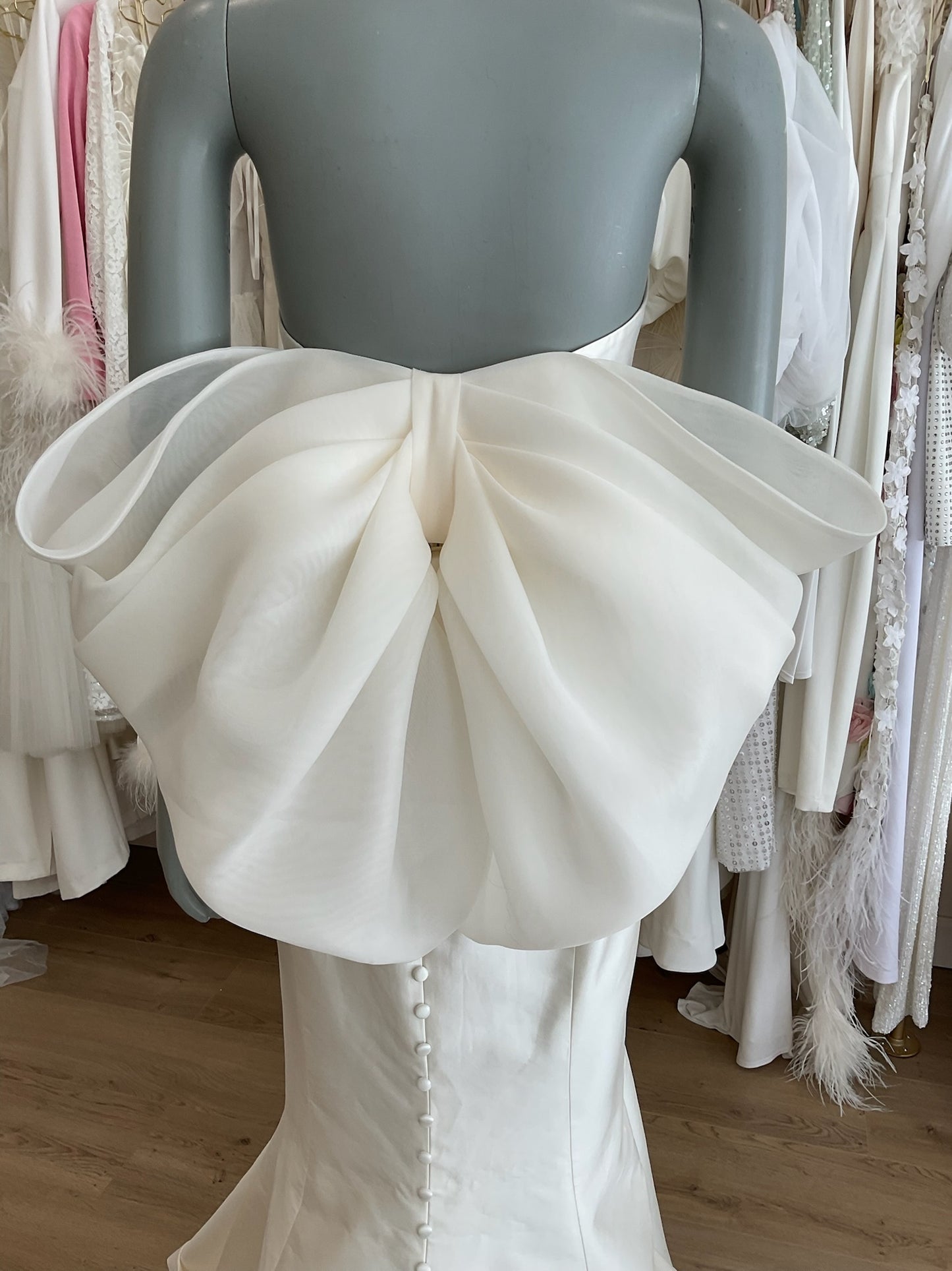 Legends by Romona Keveza L2372 w/ bow and belt (12)