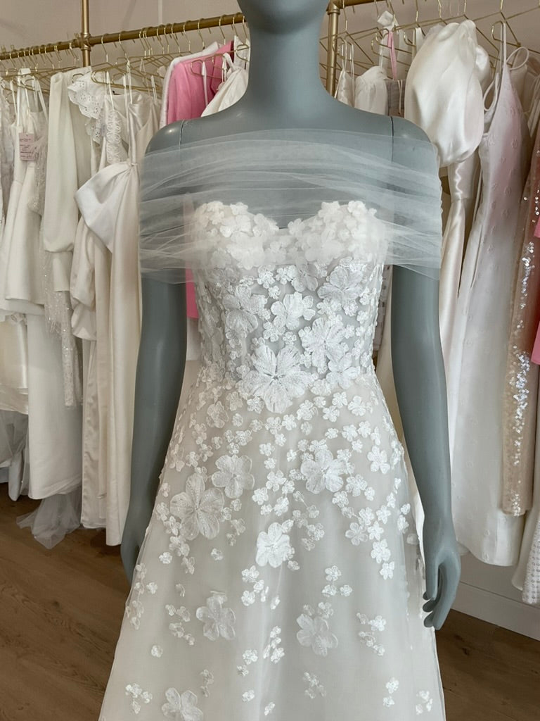 Mira Zwillinger - Karla w/ shrug and topper (modified) (4)