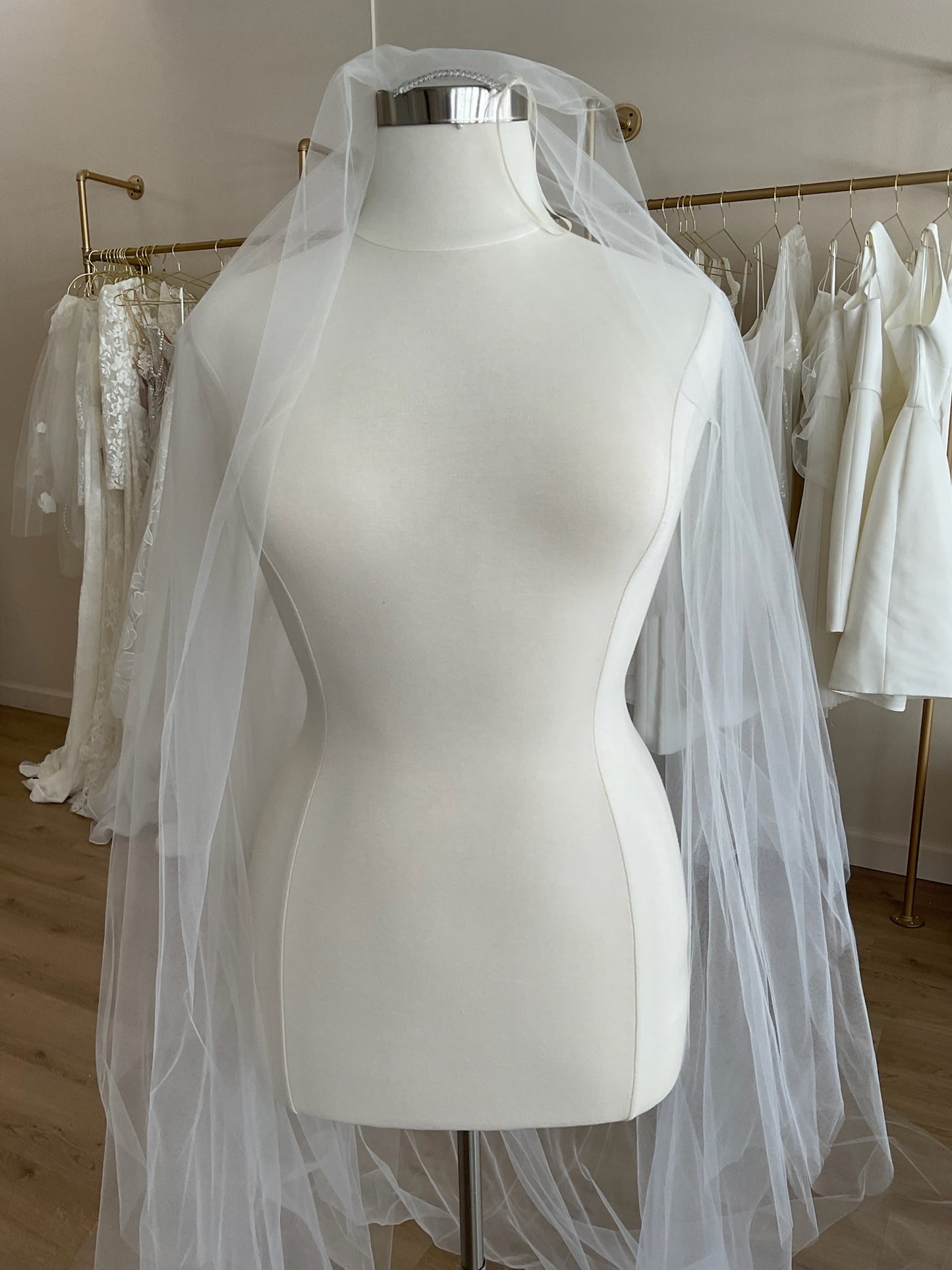 Monique Lhuillier - Two Tier Tulle Cathedral veil