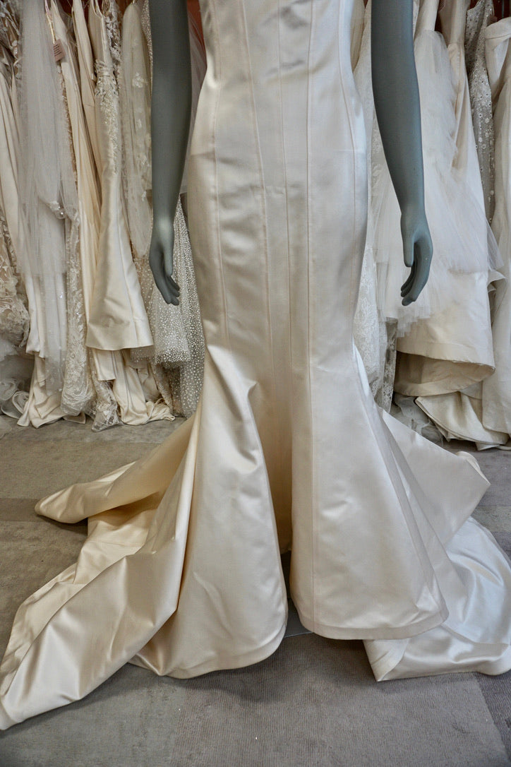 Lucy DeCastenou - Silk Satin Fit & Flare