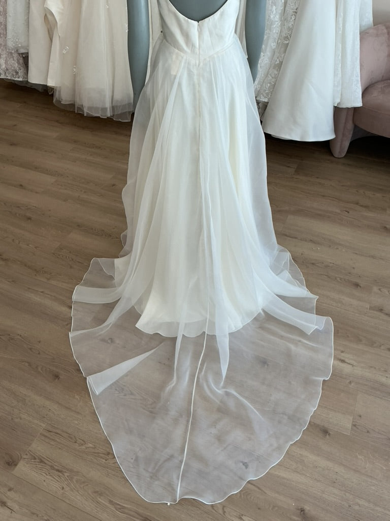 Leanne Marshall - Camilla Organza (12)