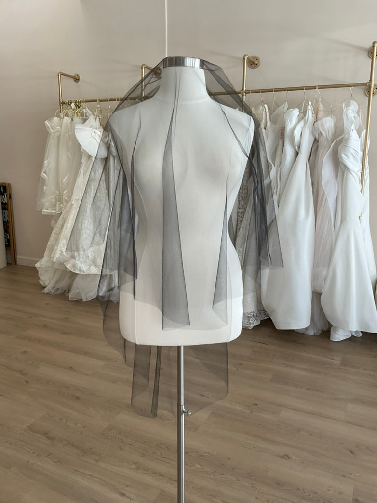 Jennifer Leigh - Two Layer Raw Edge Veil
