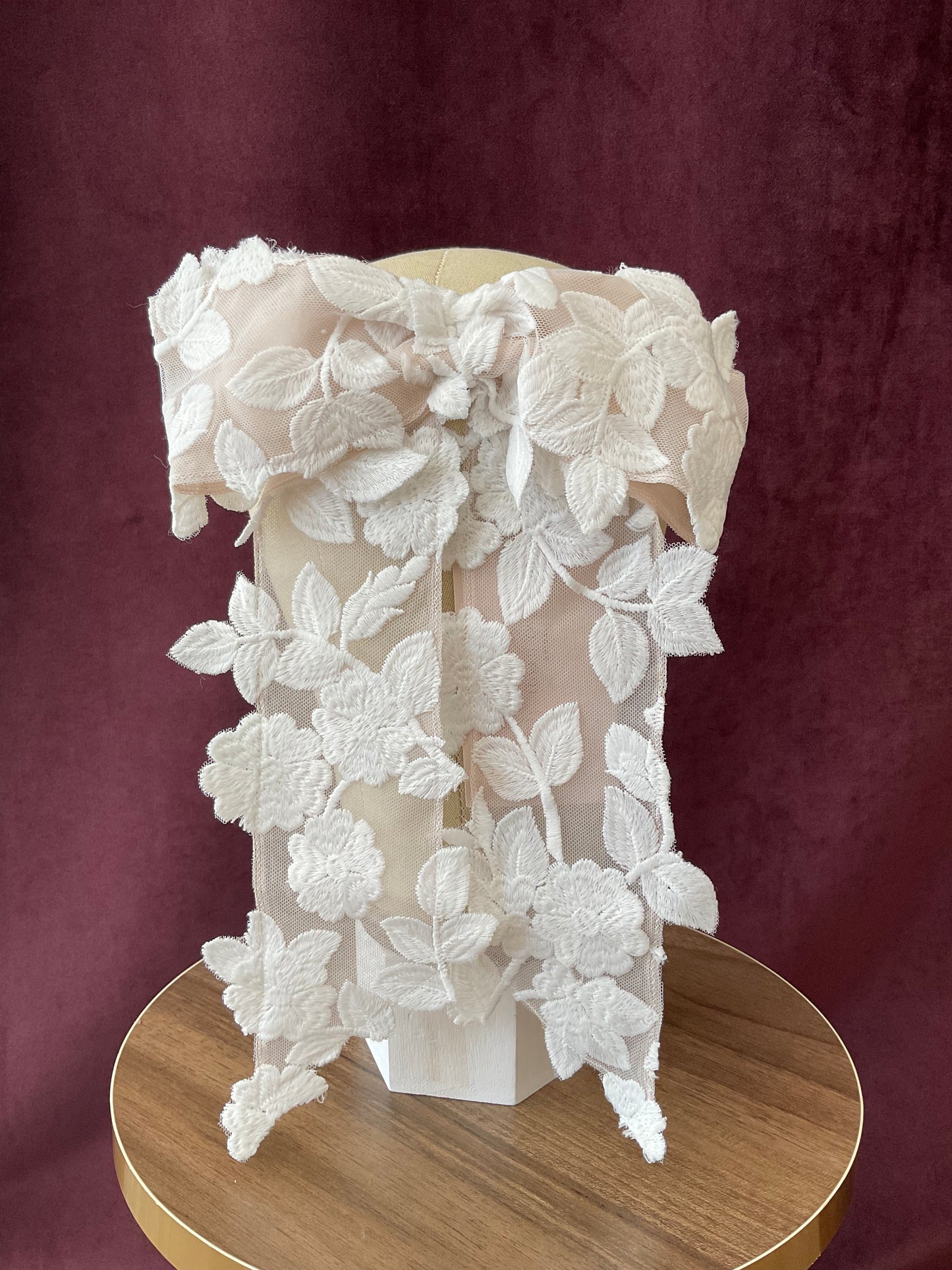 Mira Zwillinger - Jilly Bow