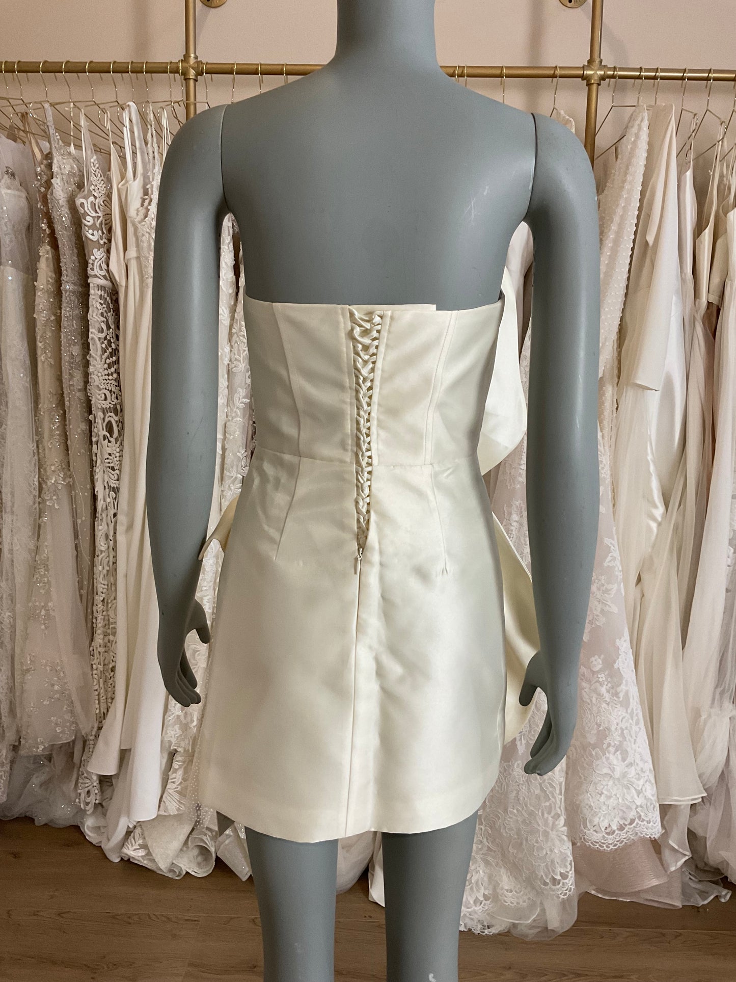 Mew Mew - Anwen Strapless Mini