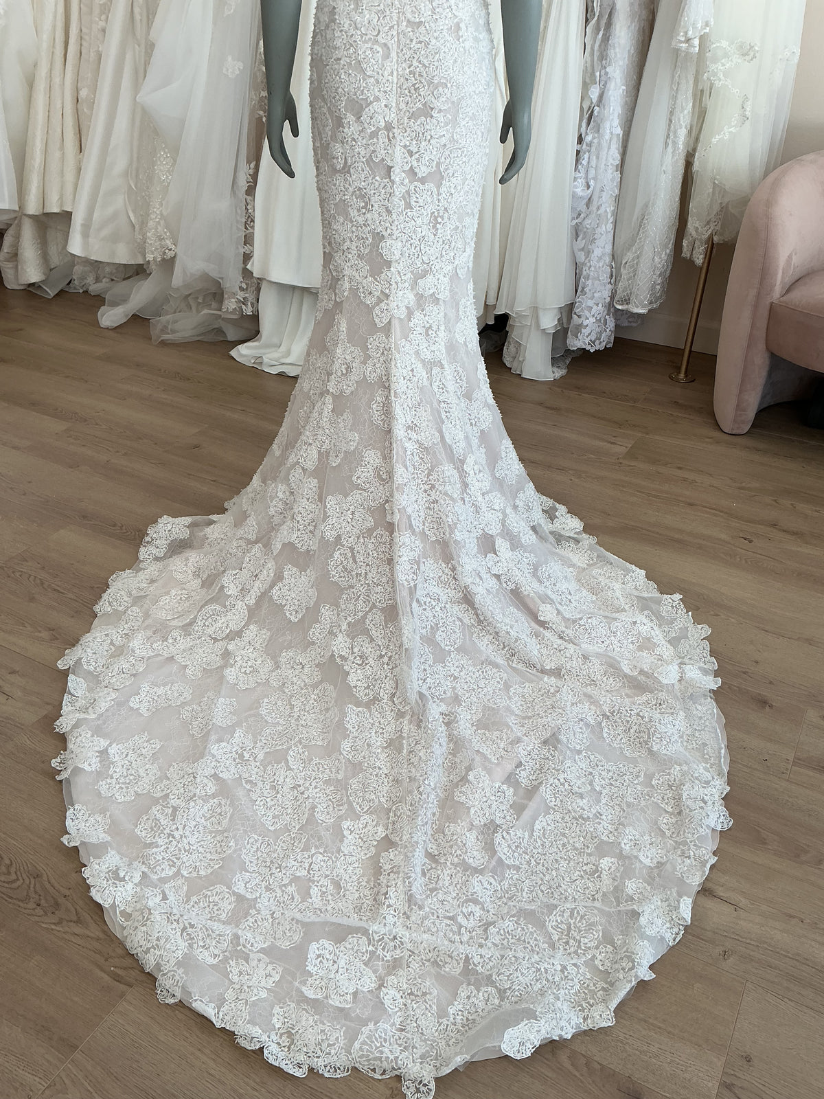 Mira Zwillinger - Brunella (6)