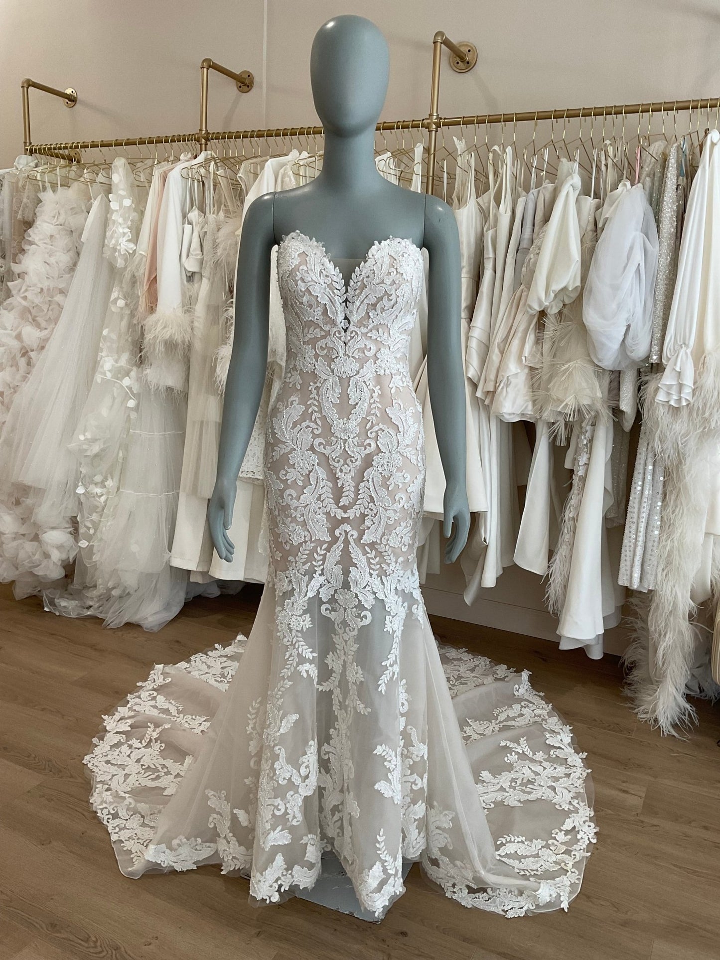 Badgley Mischka - Flynn w/ veil (2)Wedding Dresses2