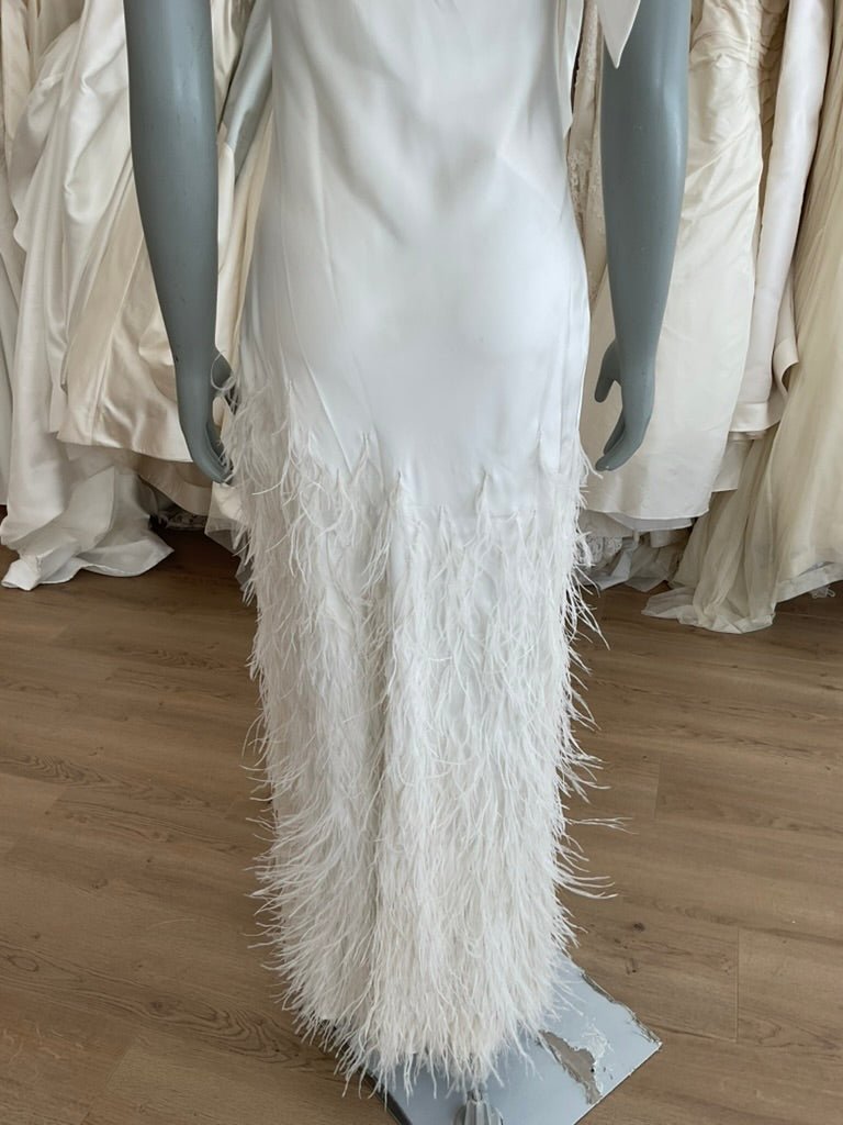 Cult Gaia - Gheta One shoulder Feather & Silk Gown (14)Bridal Events14