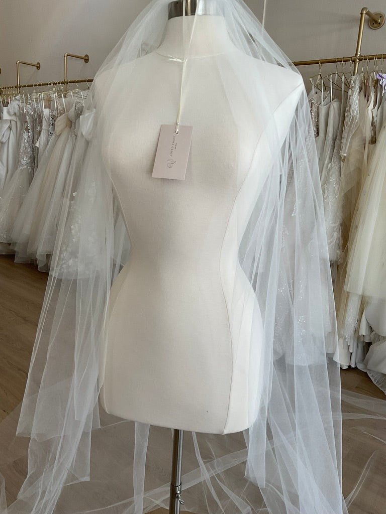 Leah Da Gloria - Raw Edge VeilBridal VeilsIvory