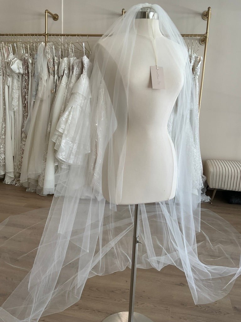 Leah Da Gloria - Raw Edge VeilBridal VeilsIvory