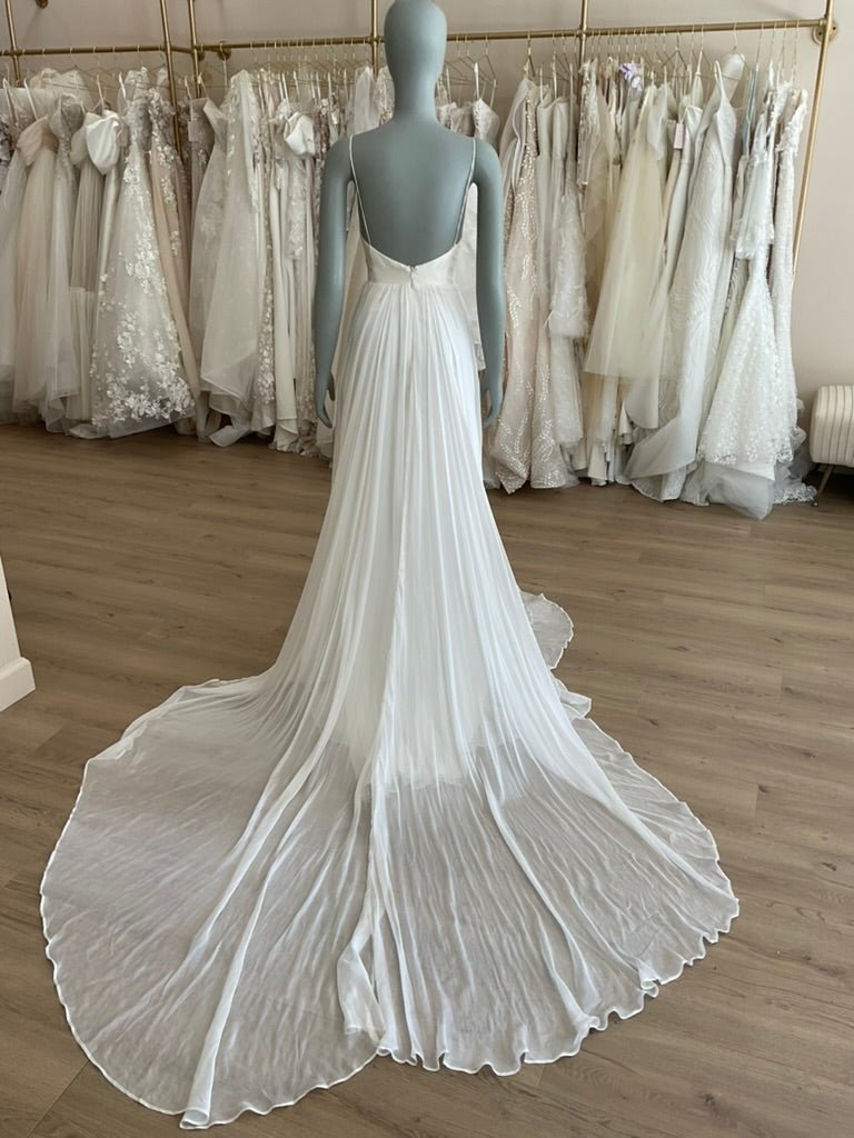 Leanne Marshall - Ralei (4)Wedding Dresses4