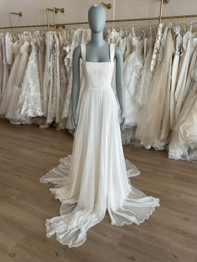 Leanne Marshall Vivica l Sample Wedding Dress l Los Angeles Leanne Marshall Vivica l Sample Wedding Dress l Los Angeles
