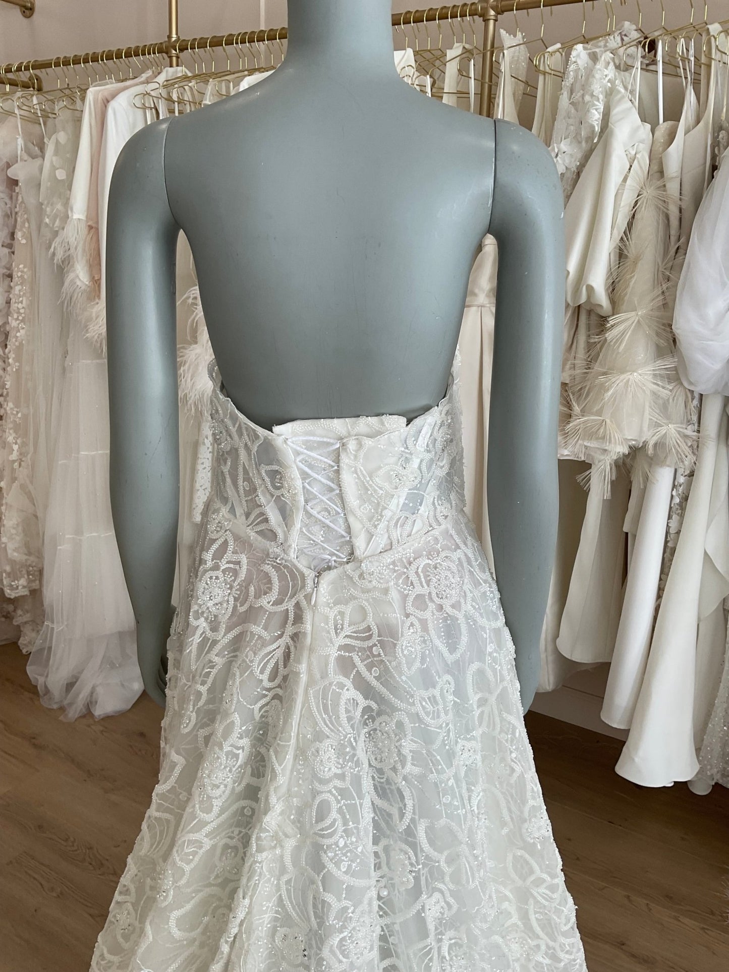 Lian Rokman - Minerva w/ Gloves (8)Wedding Dresses8