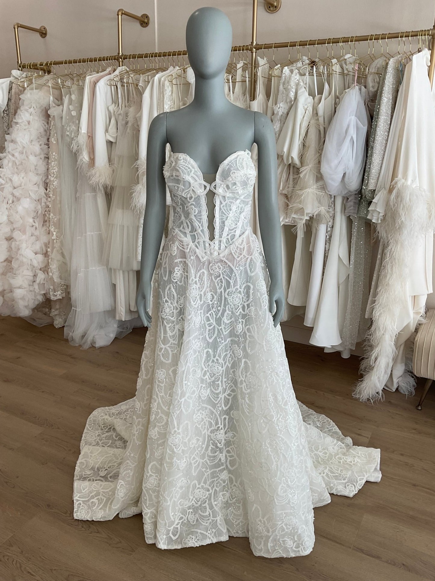 Lian Rokman - Minerva w/ Gloves (8)Wedding Dresses8