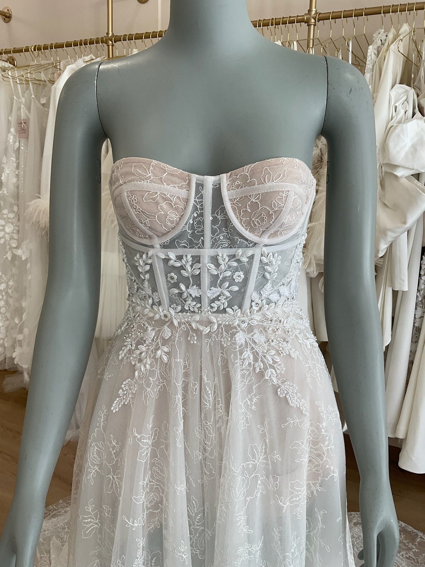 Liz Martinez - Aria (2)Wedding Dresses2