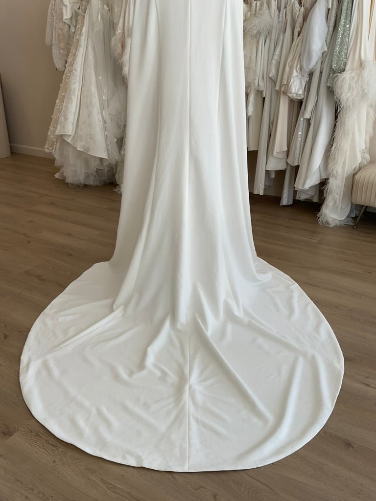 Louvienne - Colten Cape (16)Capes/ScarvesIvory