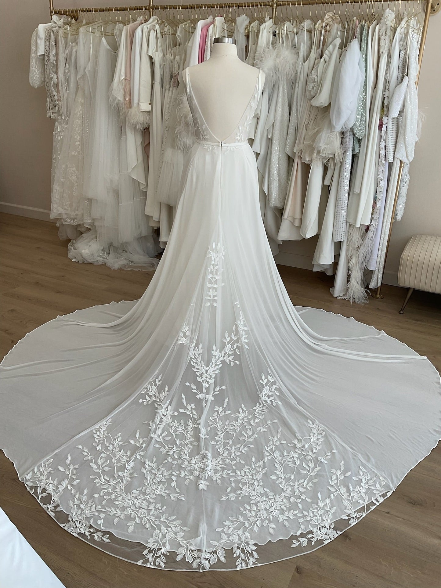 Lovers Society - Zoe (16)Wedding Dresses16