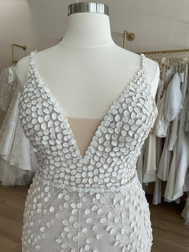 Made with Love - Louie V2 (20)Wedding Dresses20