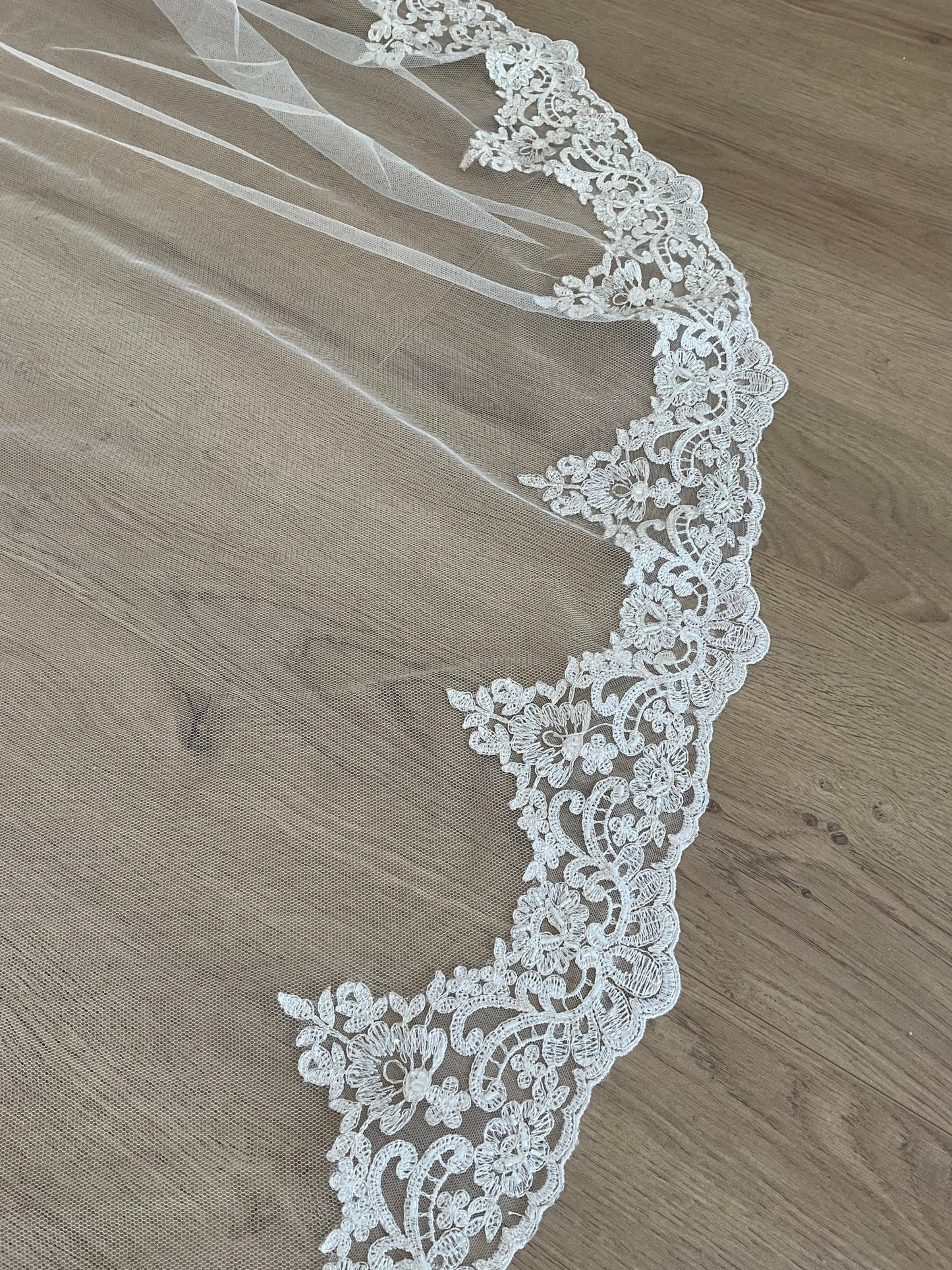 Mantilla Veil - Lace CathedralBridal VeilsIvory