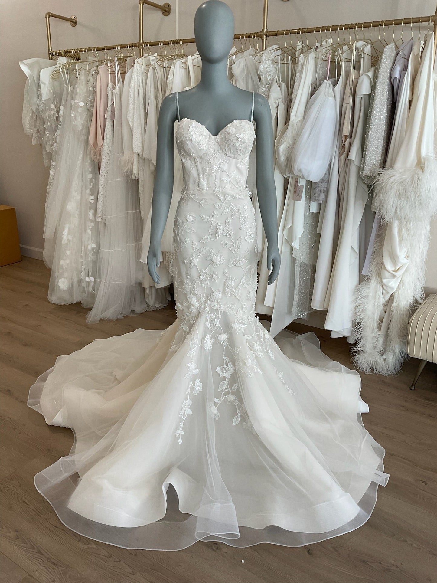 Maria Farbinni - Camelia (10)Wedding DressesIvory