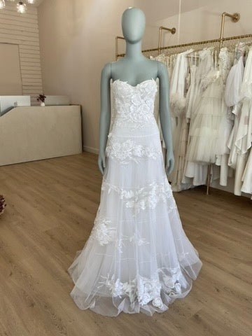 Mira Zwillinger - Emmia (2)Wedding DressesSample
