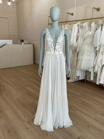 Mira Zwillinger - Karina (2)Wedding DressesSample