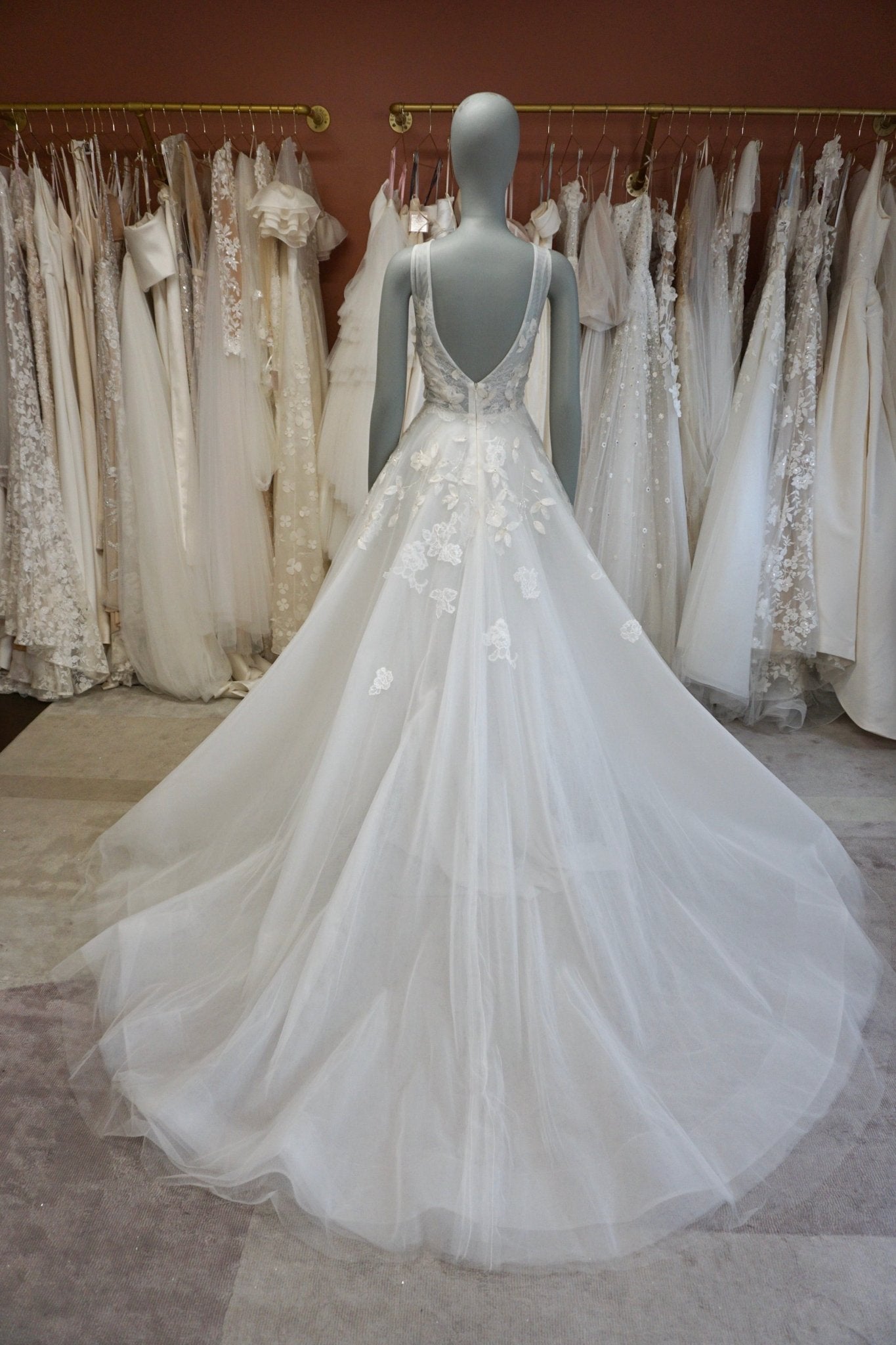 Monique Lhuillier - Clementine (8)Wedding DressesBrand new - with tags