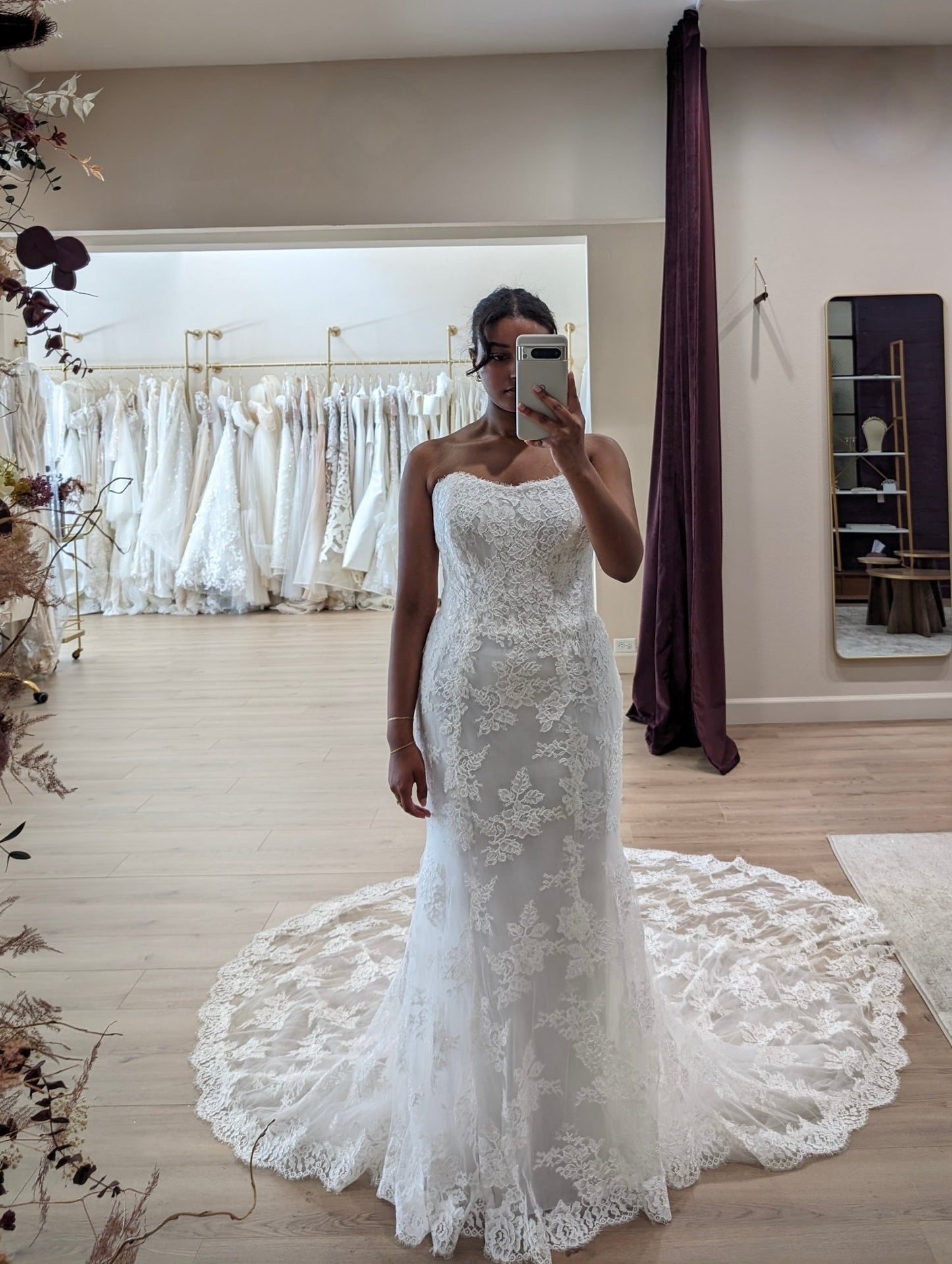 Monique Lhuillier - Dawson (10)Wedding DressesUsed
