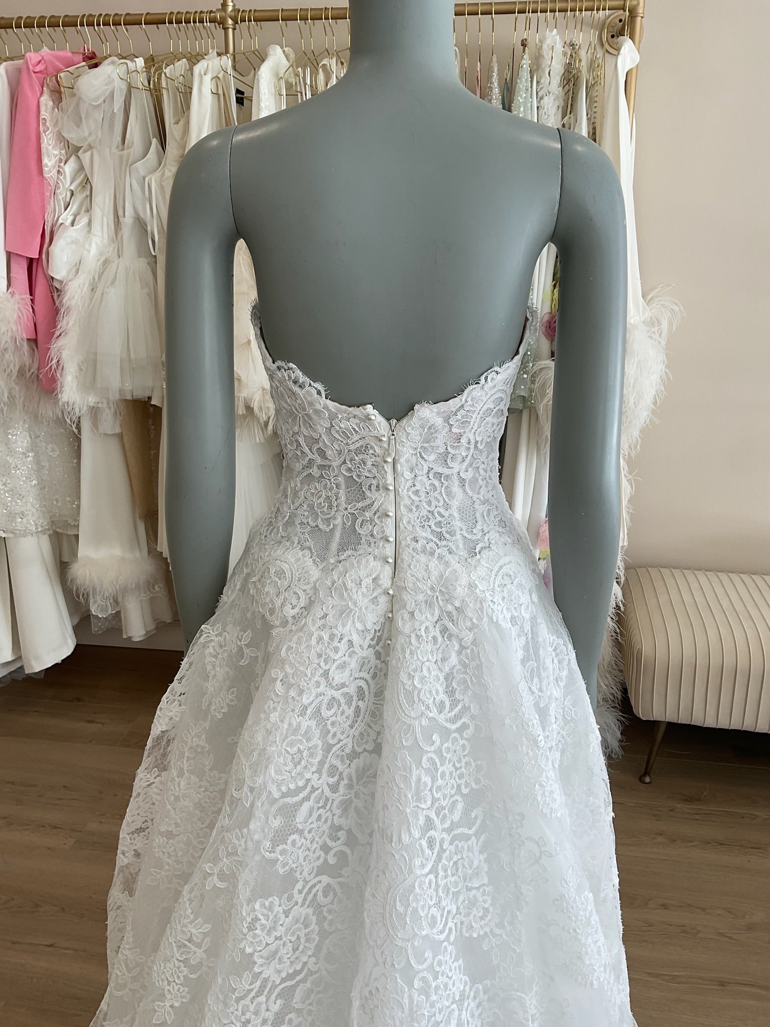 Monique Lhuillier - Fleur di Lis (2) w/veilWedding Dresses2