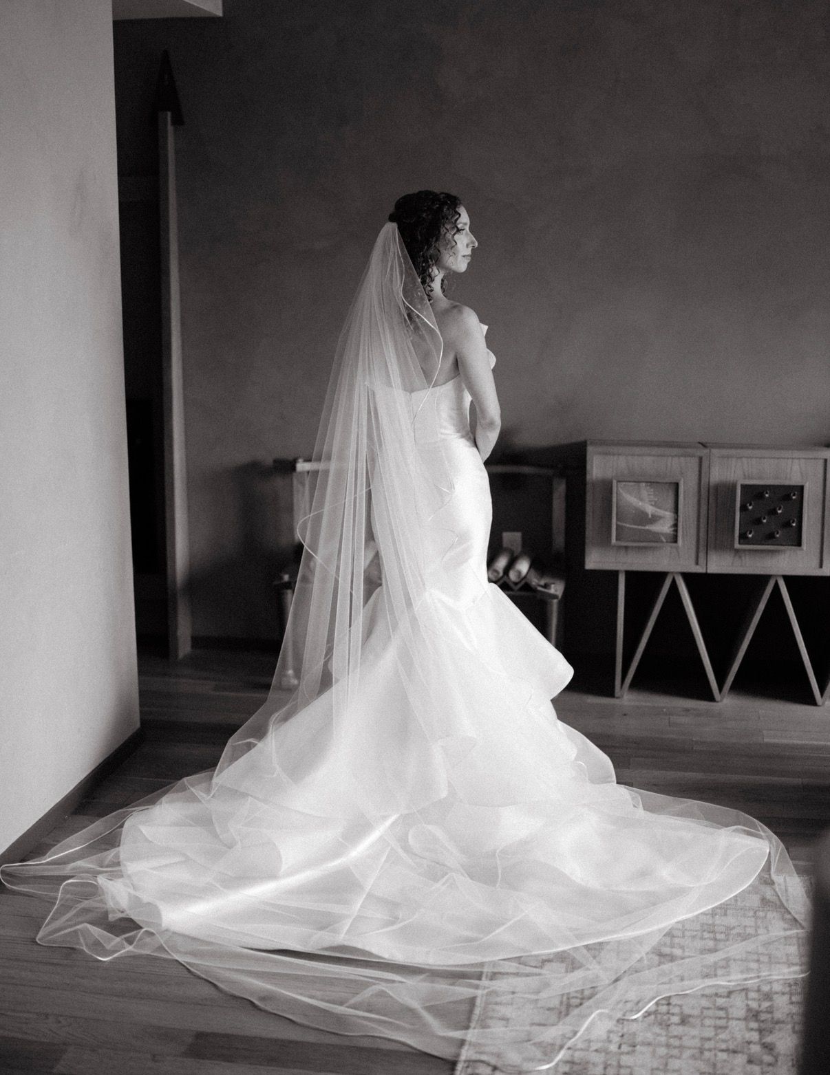 Leah Da Gloria - Belize | Pre Owned Wedding Dresses
