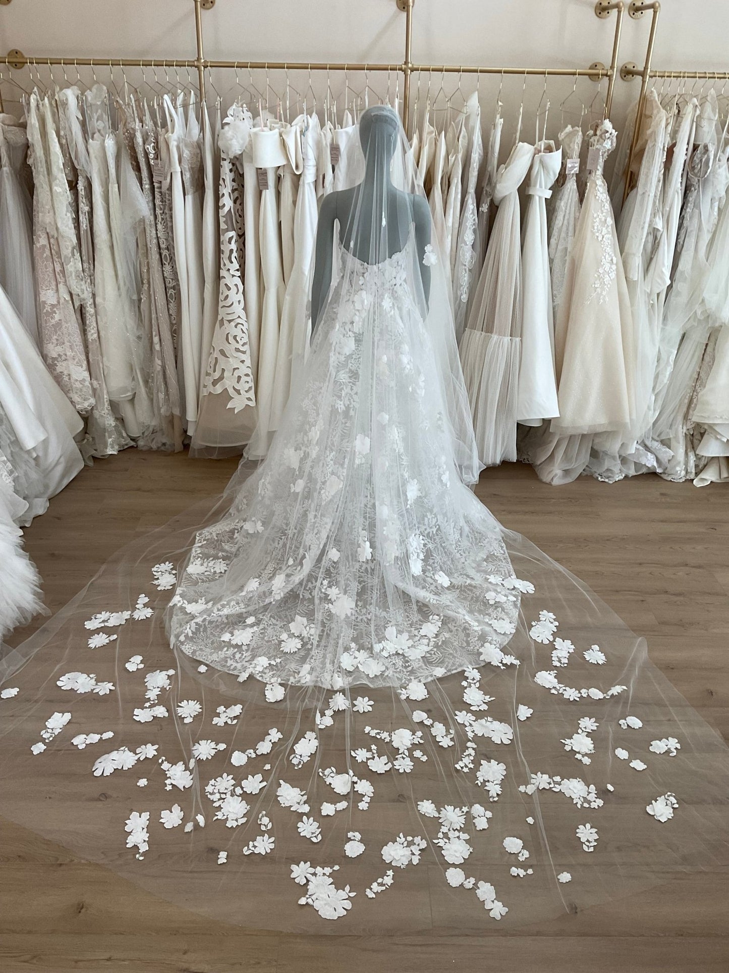 Reem Acra - Custom Feelings VeilVeilsCathedral