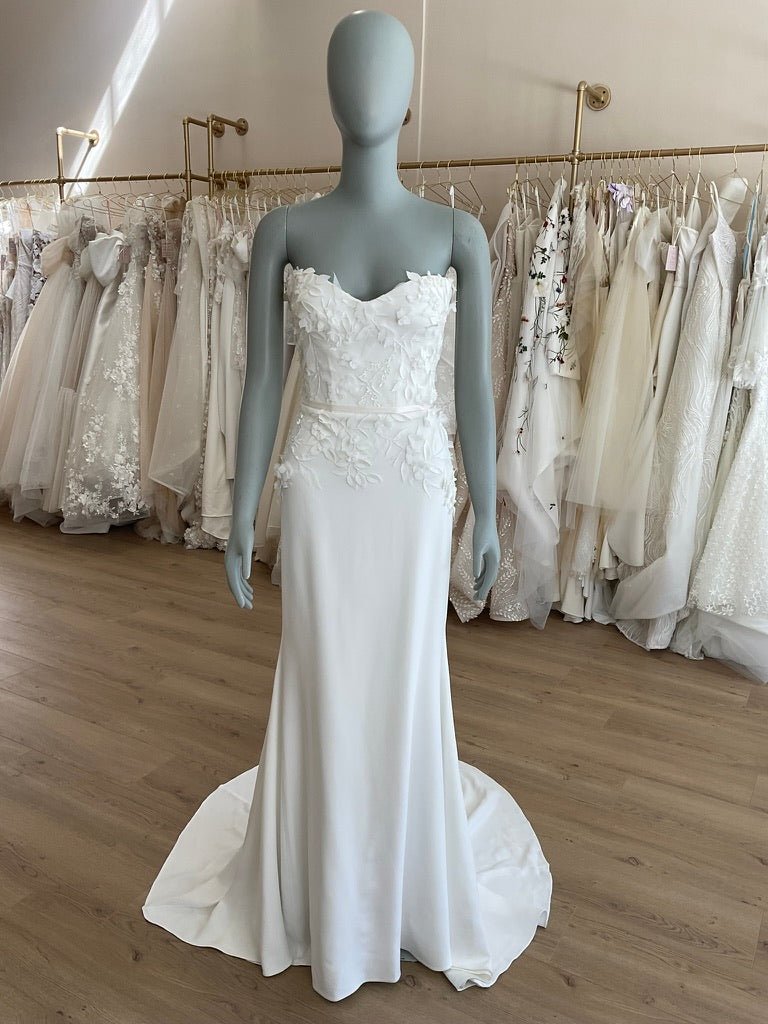 Suzanne Neville - Romance (modified) (8)Wedding Dresses8