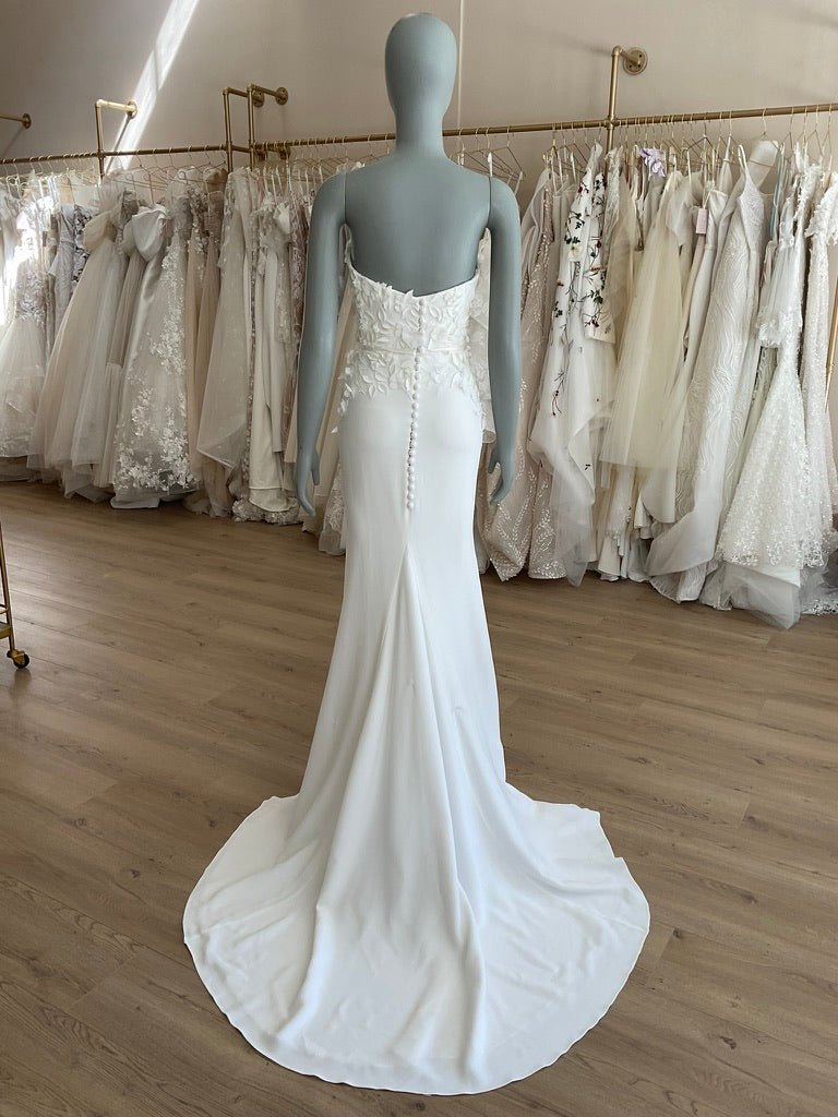 Suzanne Neville - Romance (modified) (8)Wedding Dresses8