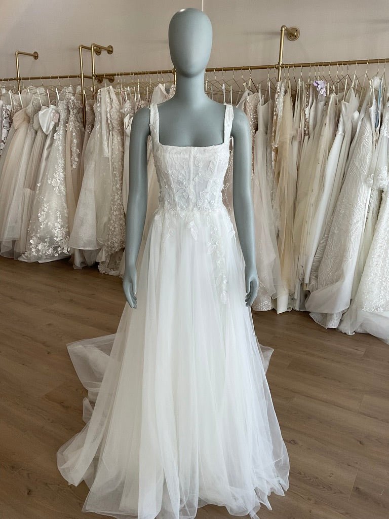 Tara Lauren - Ambrosia (10)Wedding DressesUsed
