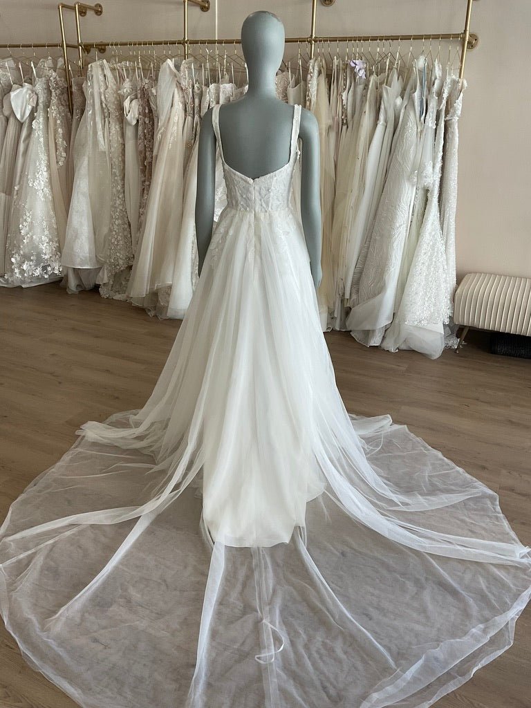 Tara Lauren - Ambrosia (10)Wedding DressesUsed