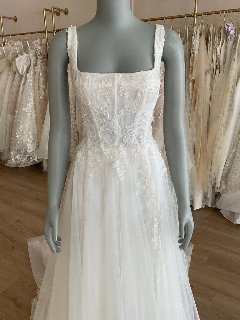 Tara Lauren - Ambrosia (10)Wedding DressesUsed