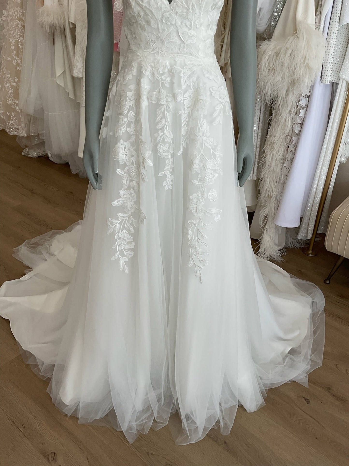 Tara Lauren - Flor (8)Wedding Dresses8