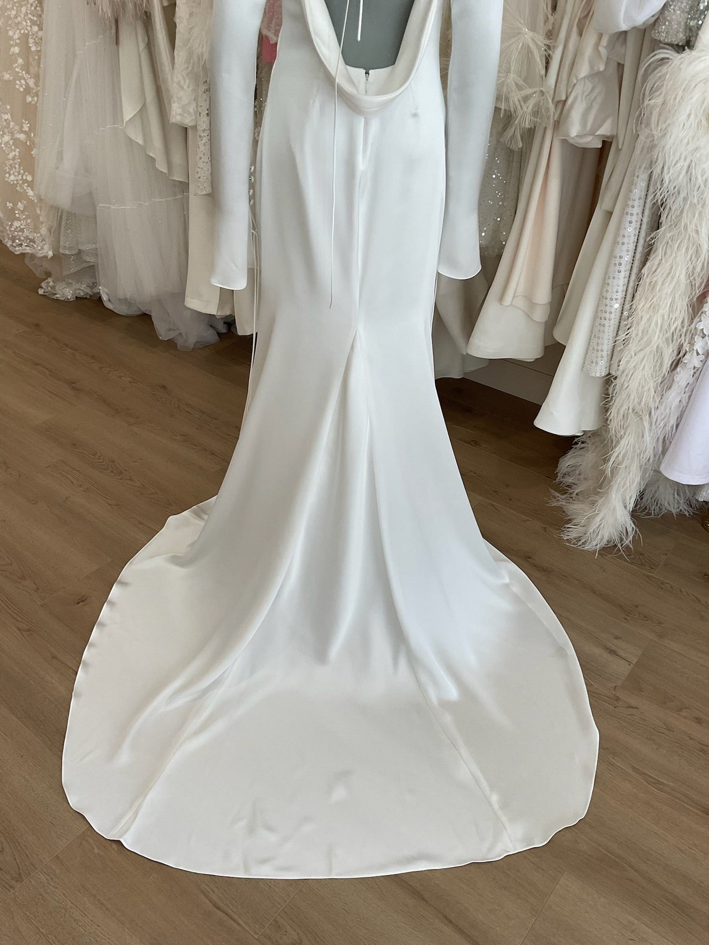 Tara Lauren - Swan (8)Wedding Dresses8