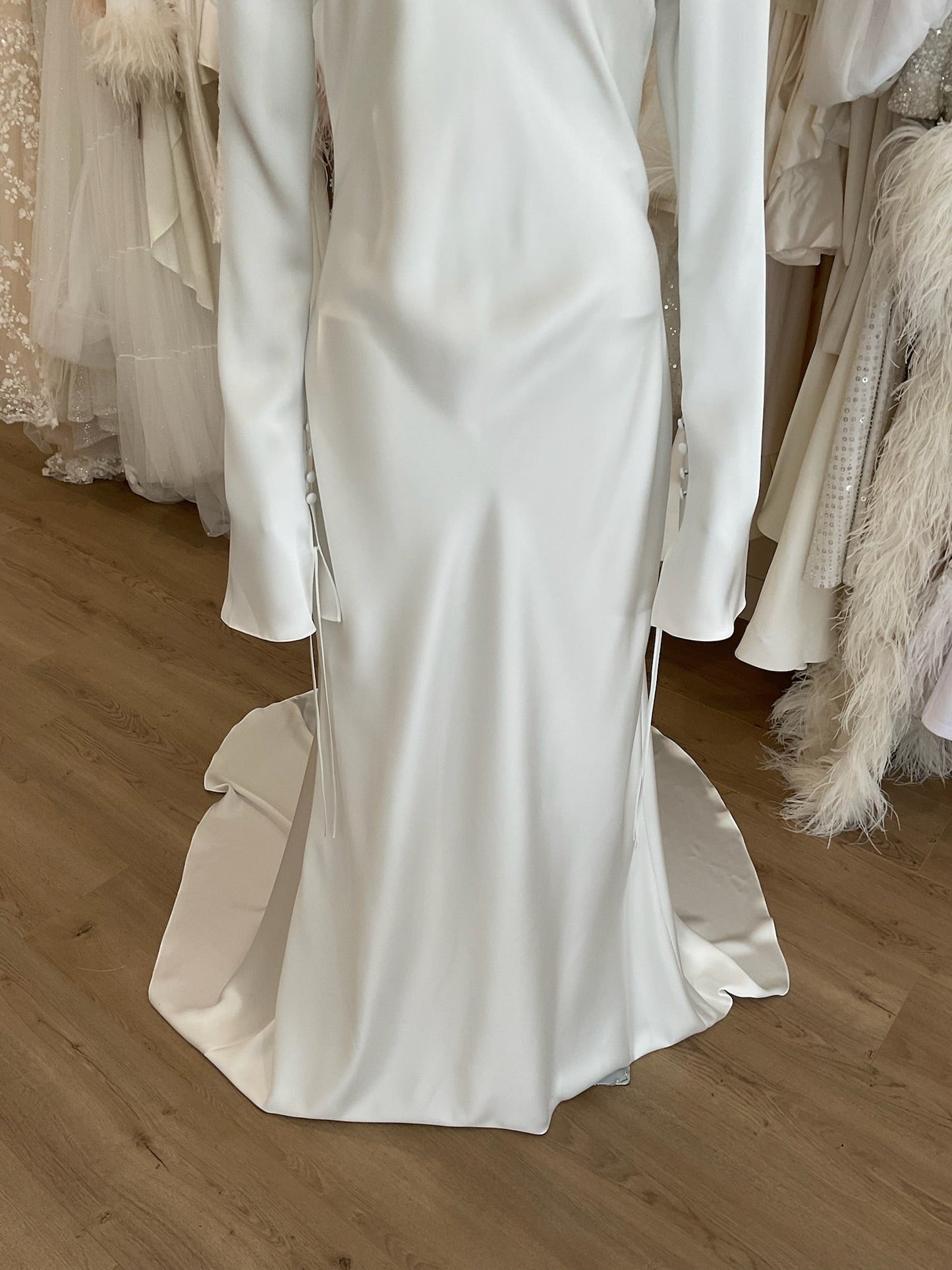 Tara Lauren - Swan (8)Wedding Dresses8