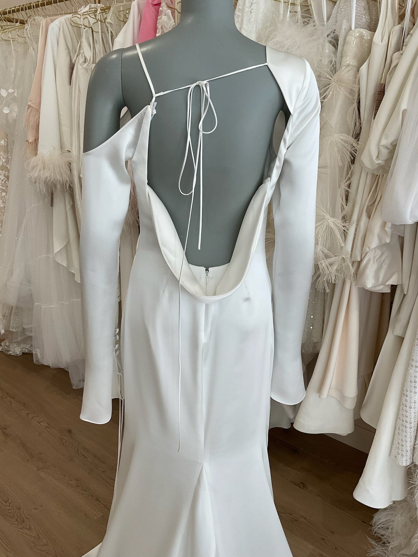 Tara Lauren - Swan (8)Wedding Dresses8