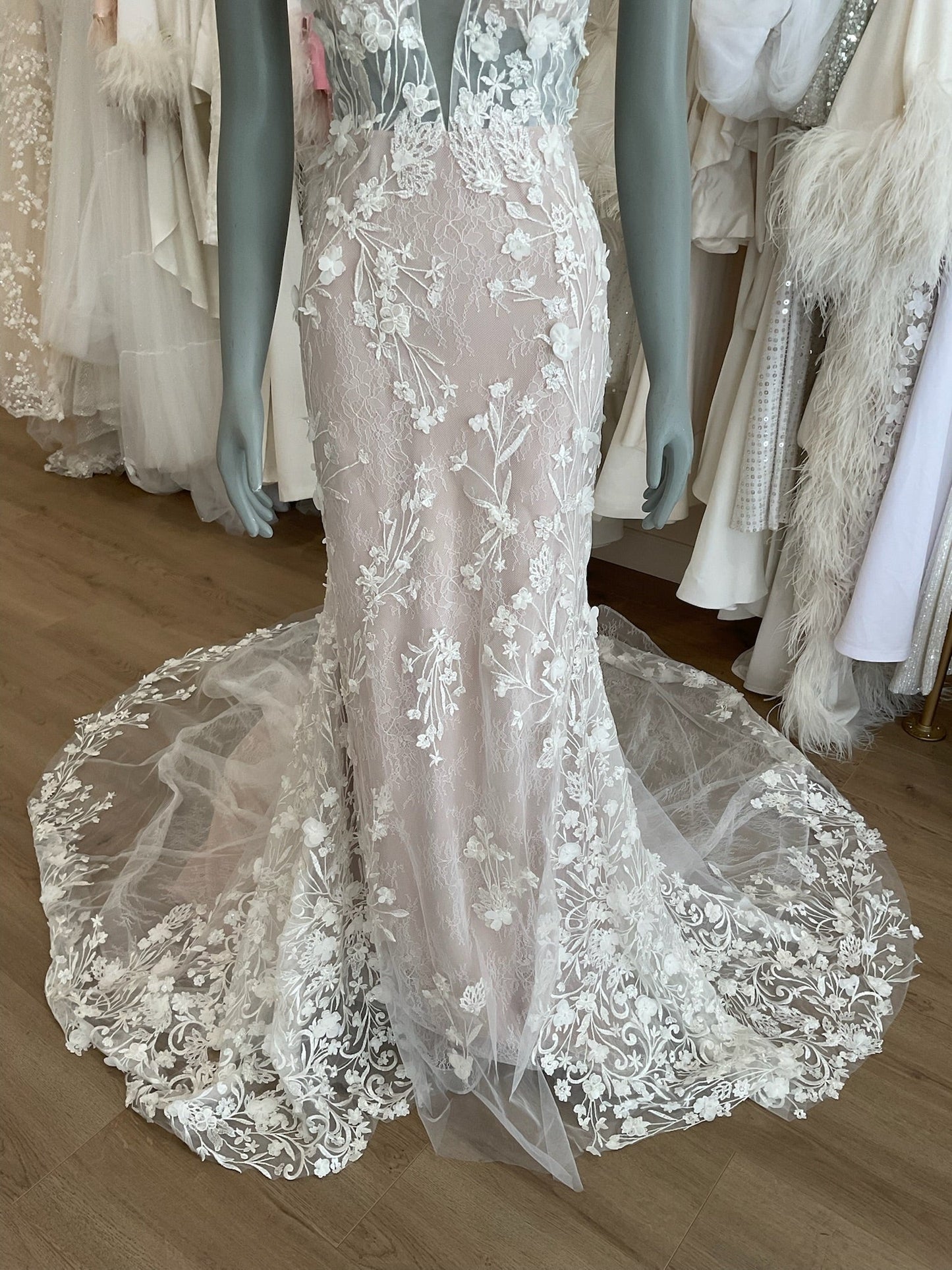 Tara Lauren - Yarrow (14)Wedding Dresses14
