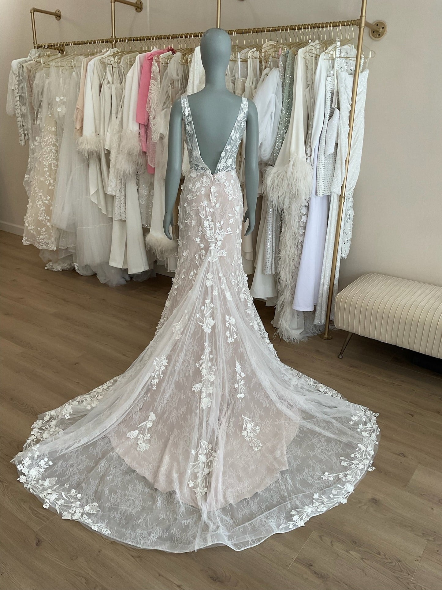 Tara Lauren - Yarrow (14)Wedding Dresses14
