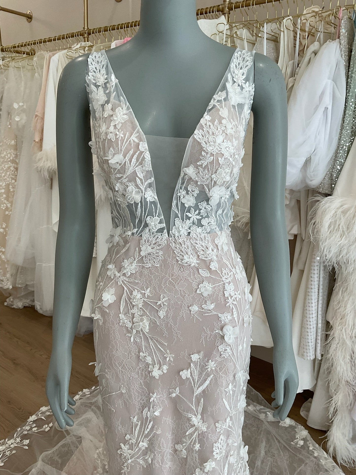 Tara Lauren - Yarrow (14)Wedding Dresses14