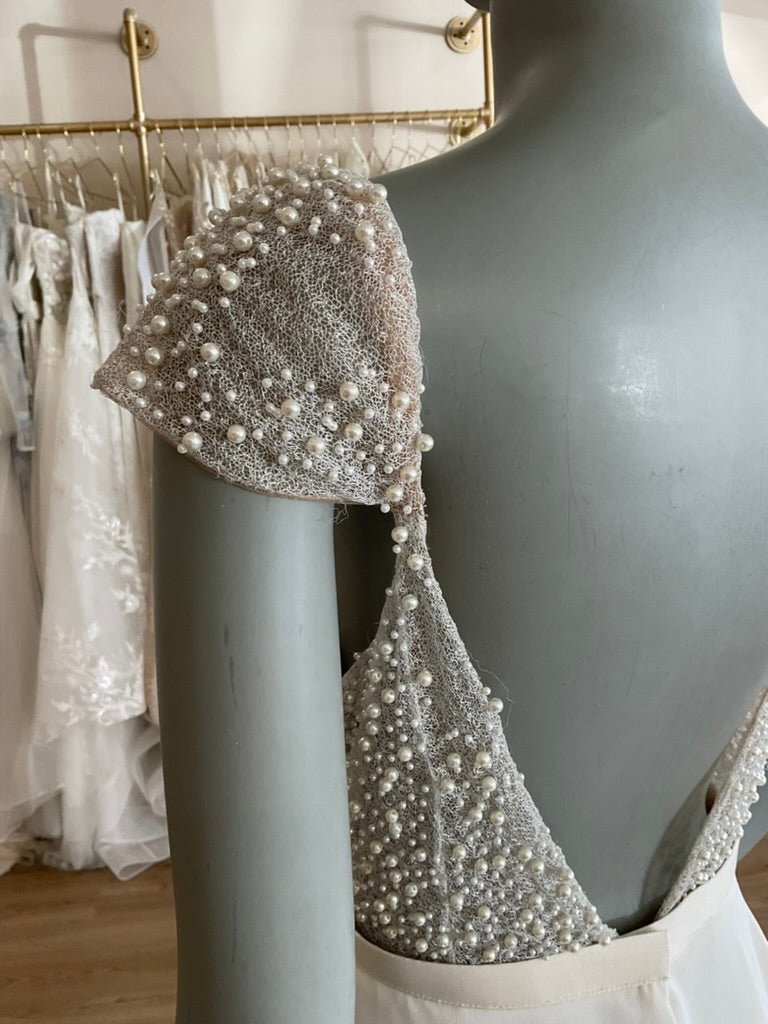 Truvelle - Kaley (14)Wedding DressesIvory
