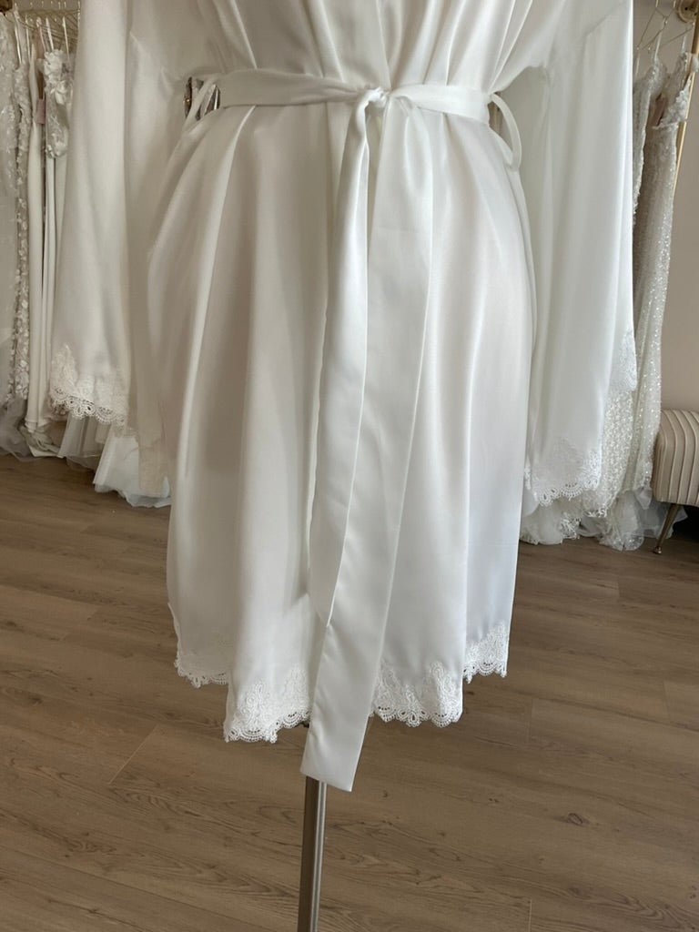 Untamed Petals - Alexa Robe (L)Bridal AccessoriesL